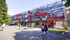 Окръжна прокуратура – Пазарджик се самосезира и разпореди проверка за боядисването с графити на облицовката на сградата на Младежкия дом